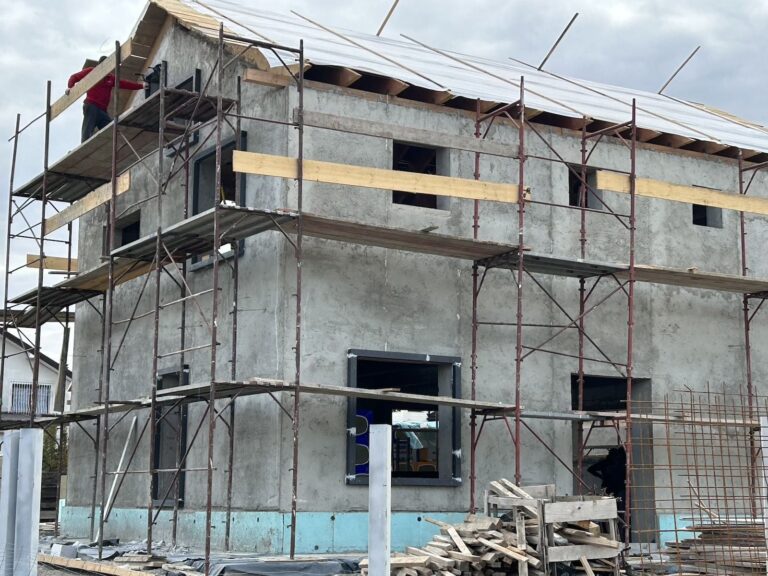 montaj precadre blaugelb Triotherm+ la Casa Pasiva Iasi