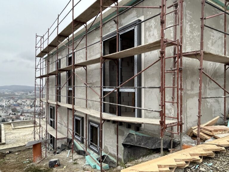 montaj precadre blaugelb Triotherm+ la Casa Pasiva Targu Mures 1